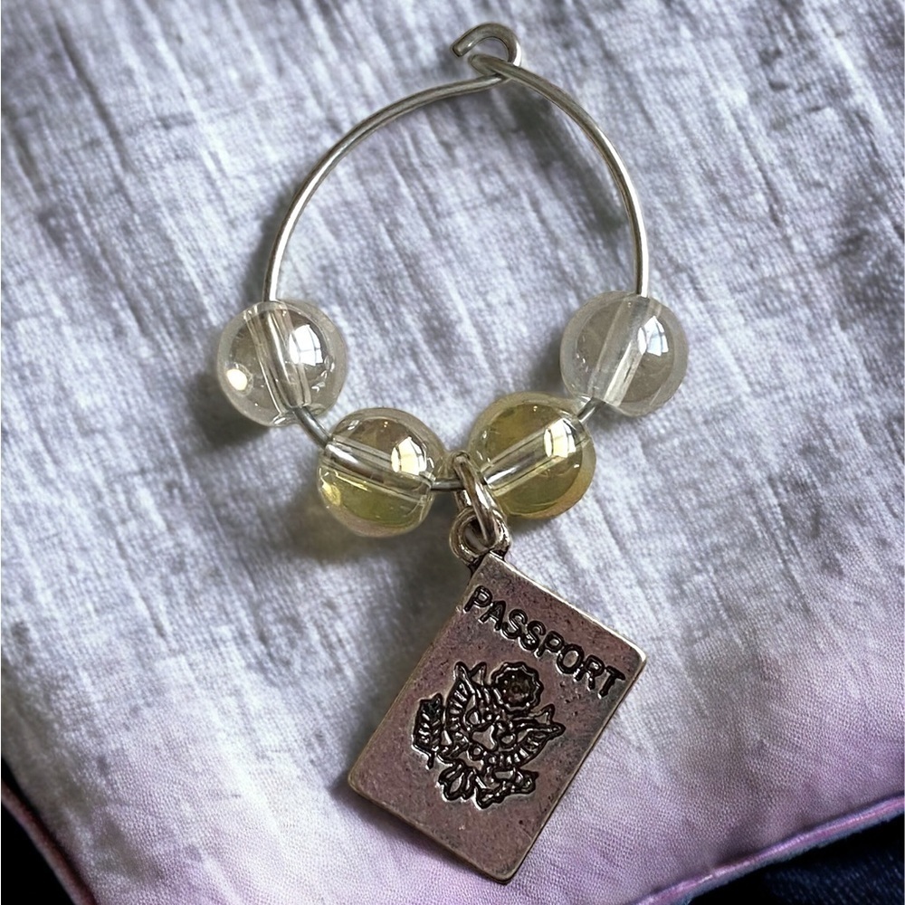 šTravelers Wine Glass Charms - Picture 6 of 6